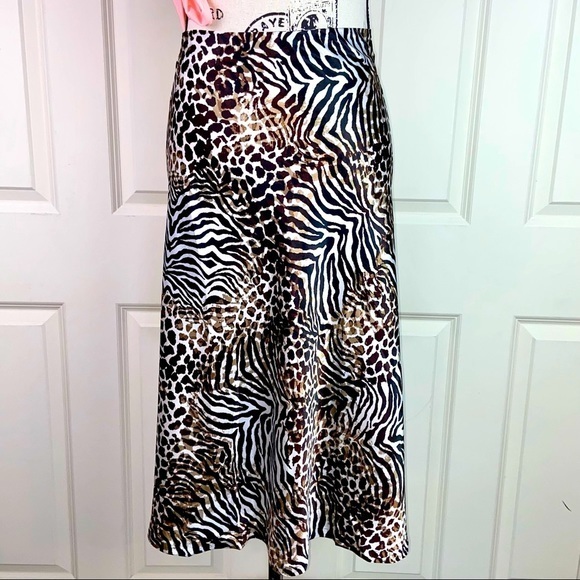 NWT Anne Klein Animal Print Patterned A-Line Skirt - Picture 4 of 12